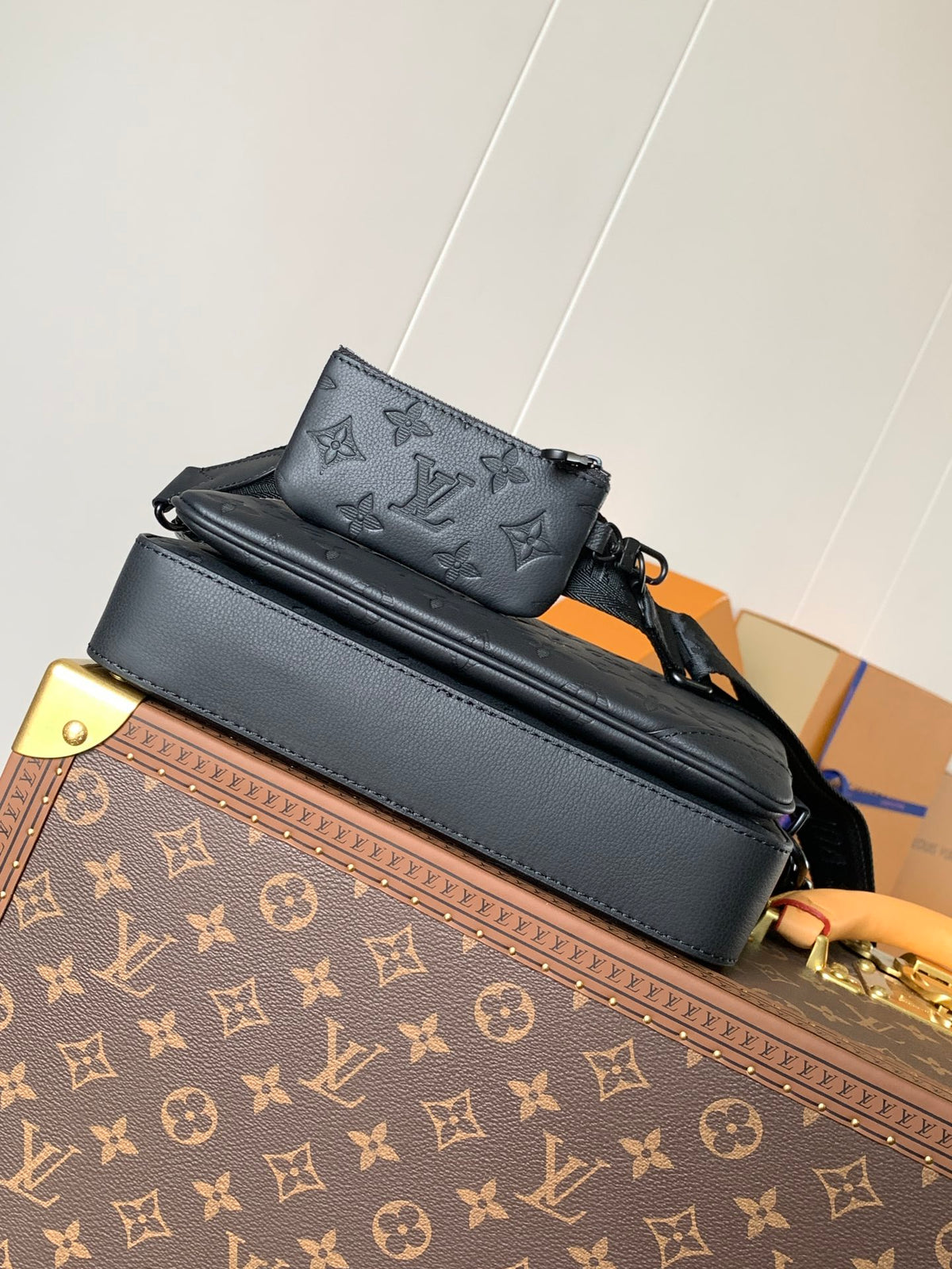 Bag Trio Messenger LV Monogram Shadow em Couro