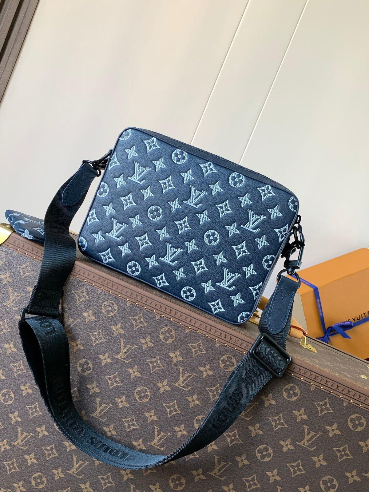 Bag Trio Messenger LV Monogram Shadow em Couro