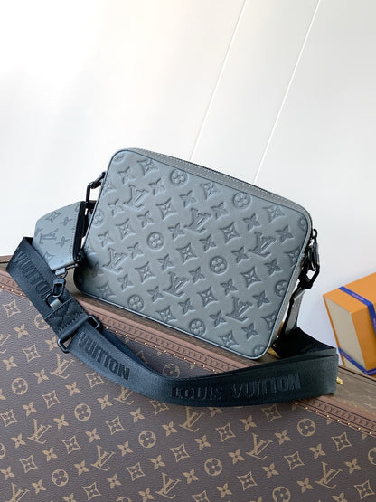 Bag Trio Messenger LV Monogram Shadow em Couro