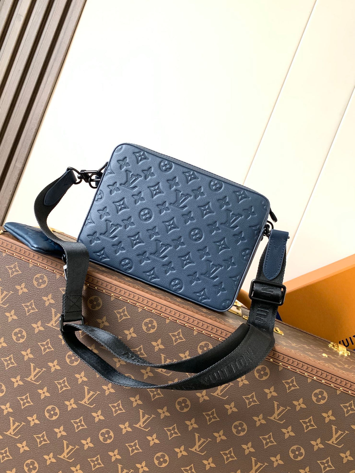 Bag Trio Messenger LV Monogram Shadow em Couro