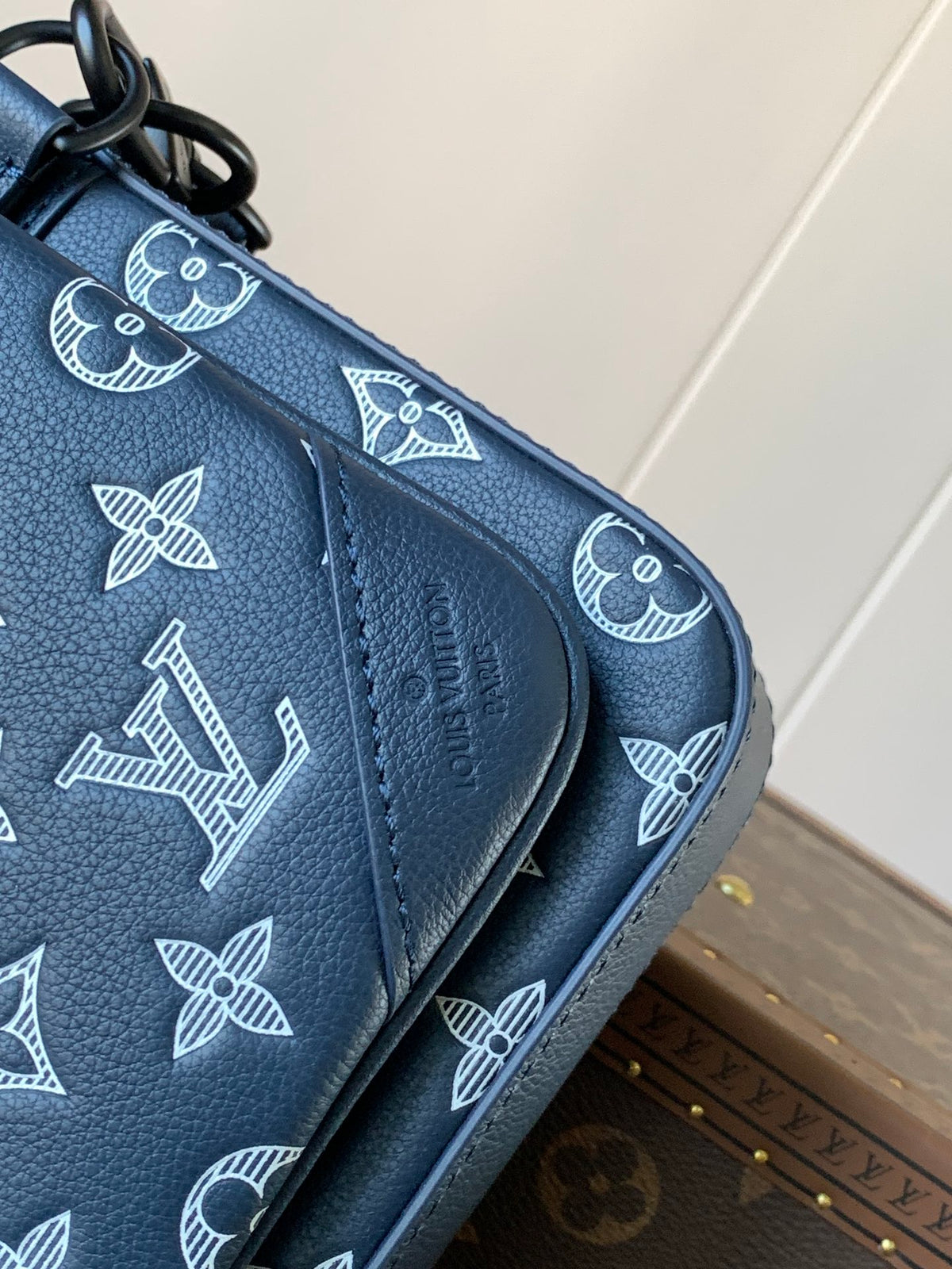 Bag Trio Messenger LV Monogram Shadow em Couro