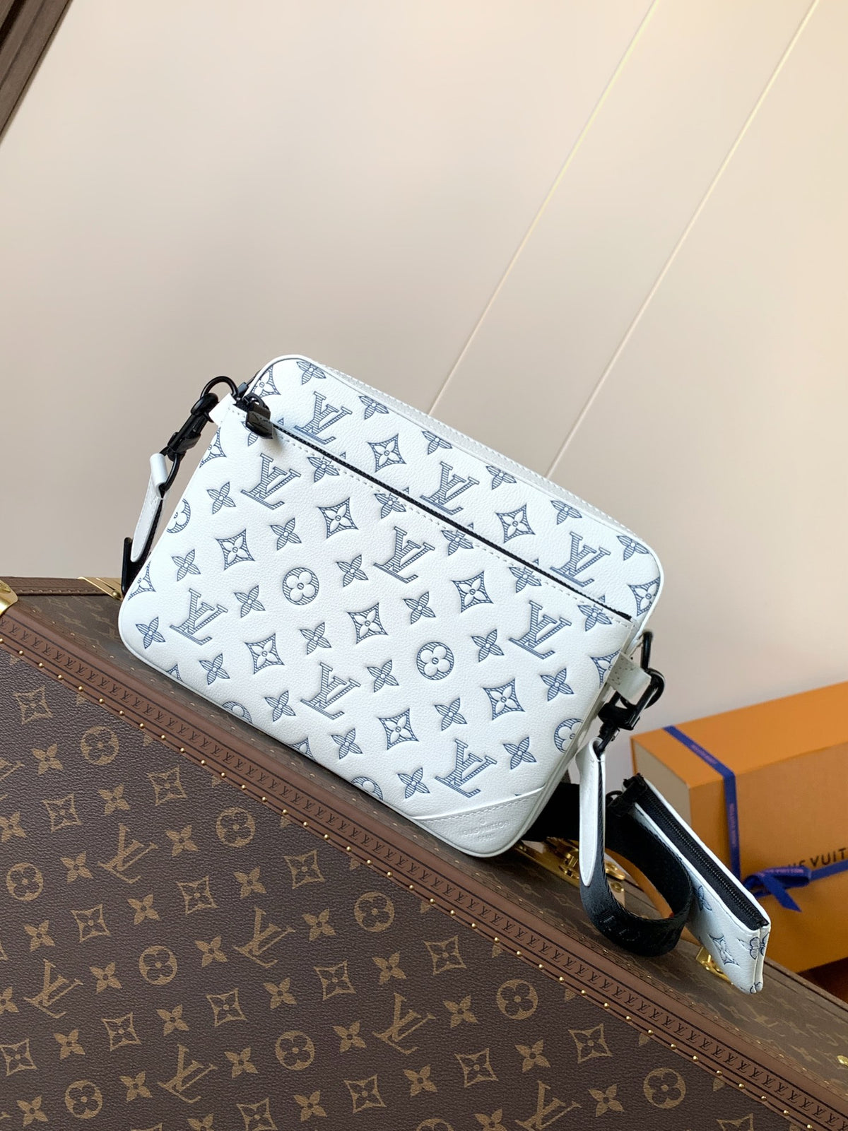 Bag Trio Messenger LV Monogram Shadow em Couro