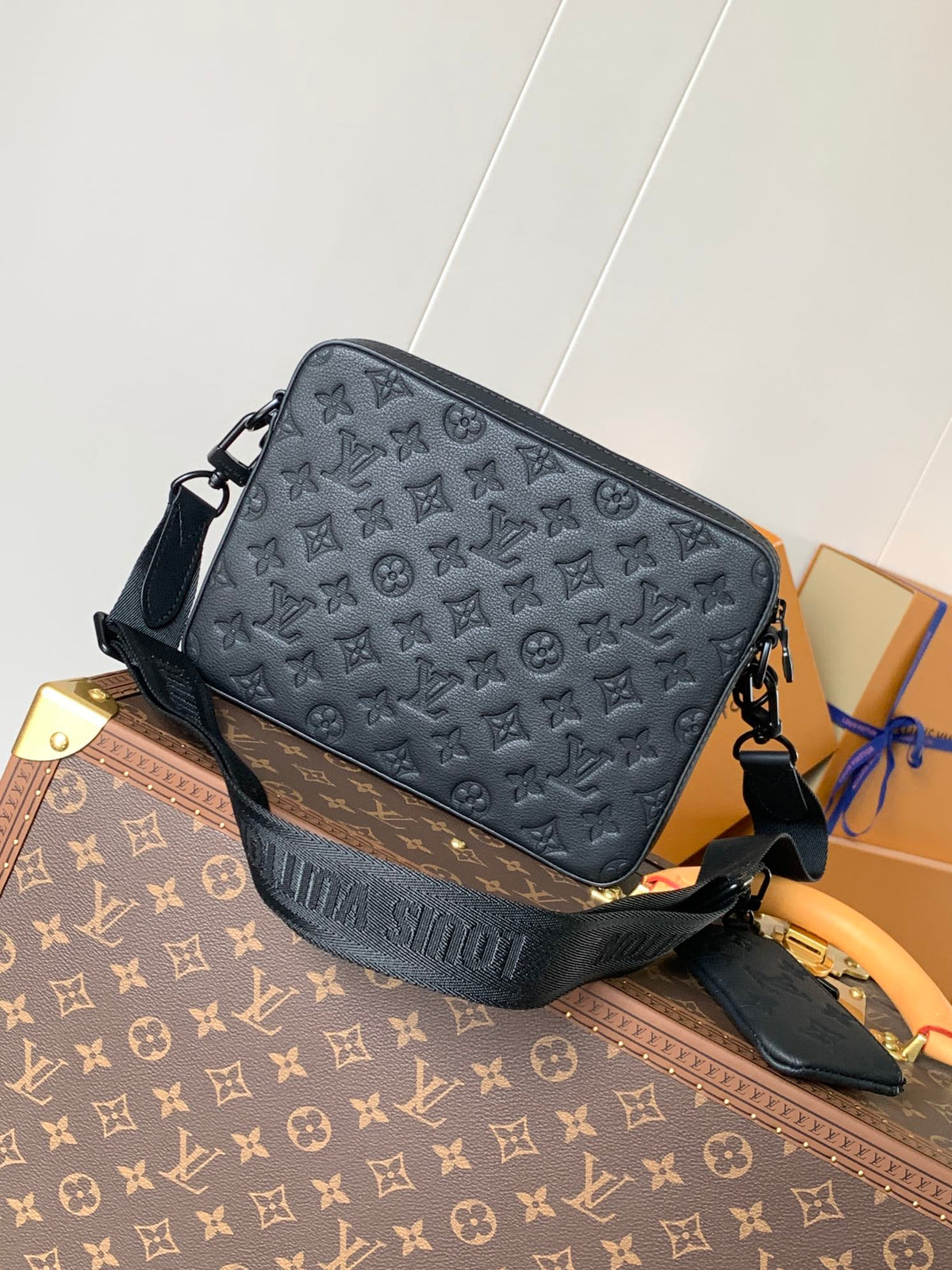 Bag Trio Messenger LV Monogram Shadow em Couro